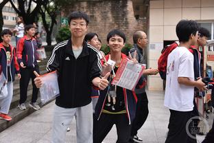 缘分！新加坡国脚加拉格尔曾在上海生活8年，在中国接触足球运动